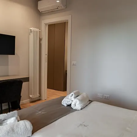 Mc Luxury With Free Parking In Poggiofranco شقة باري